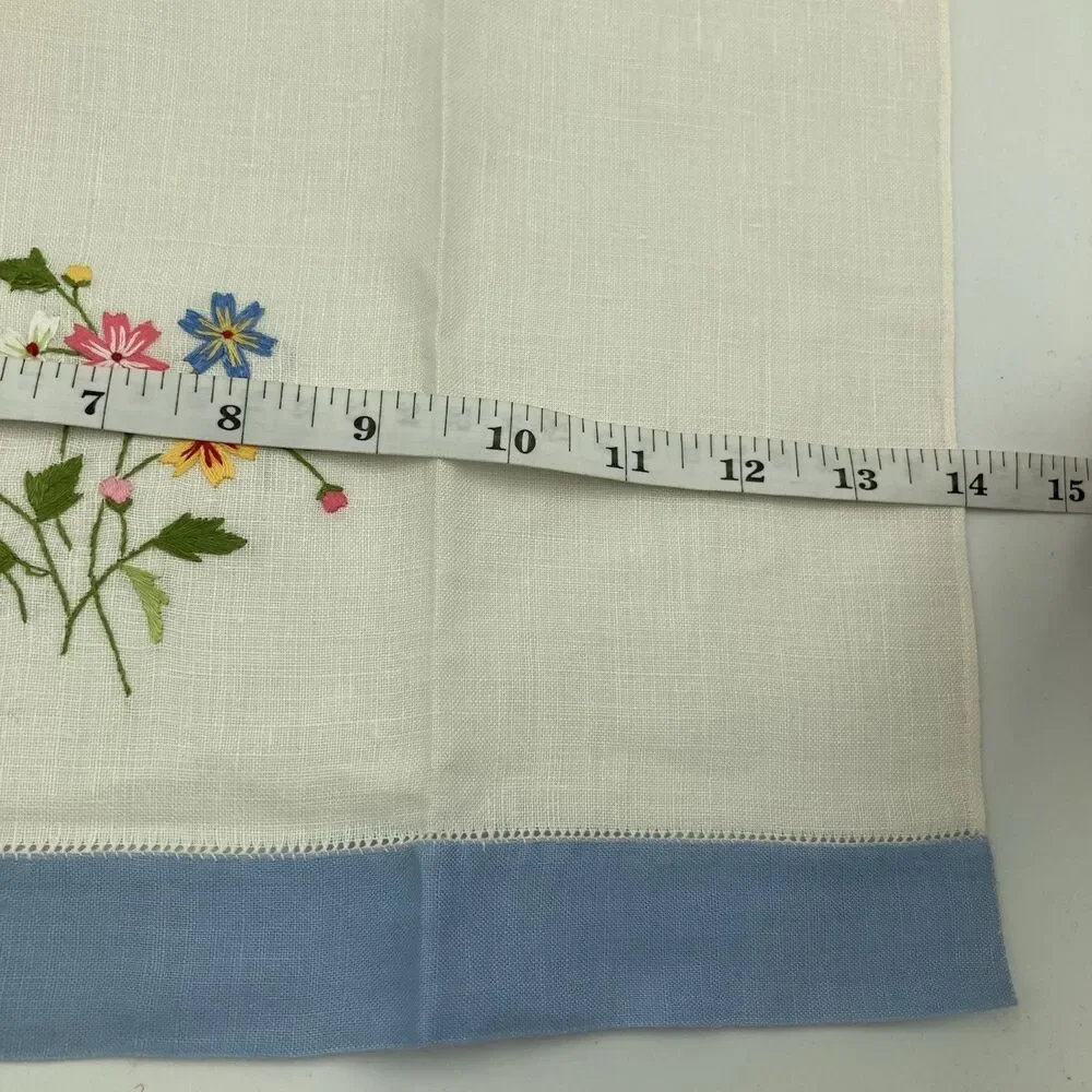 Vintage Guest Towels White Floral Hand Embroidered Appliqué Linen Towels Set 4